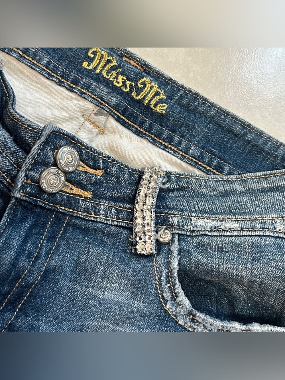 Miss Me medium-wash denim jean shorts - Picture 3 of 9